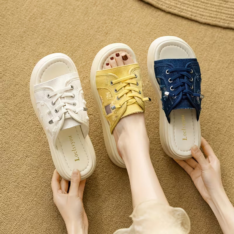 Ladies' White Platform Sandals with a Lace-Up Design And Geometric Pattern Embellishments, Featuring a Casual And Trendy Style White